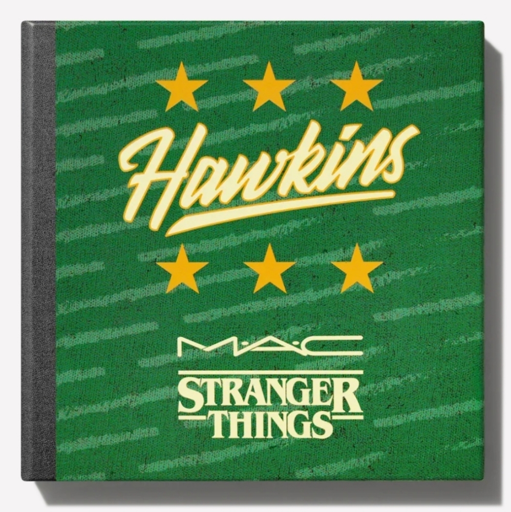 NWT - POWDER BLUSH / M·A·C X STRANGER THINGS
